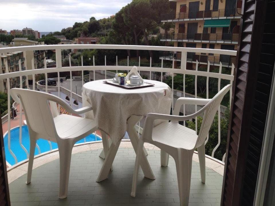 Hotel Paco Pietra Ligure Exterior foto