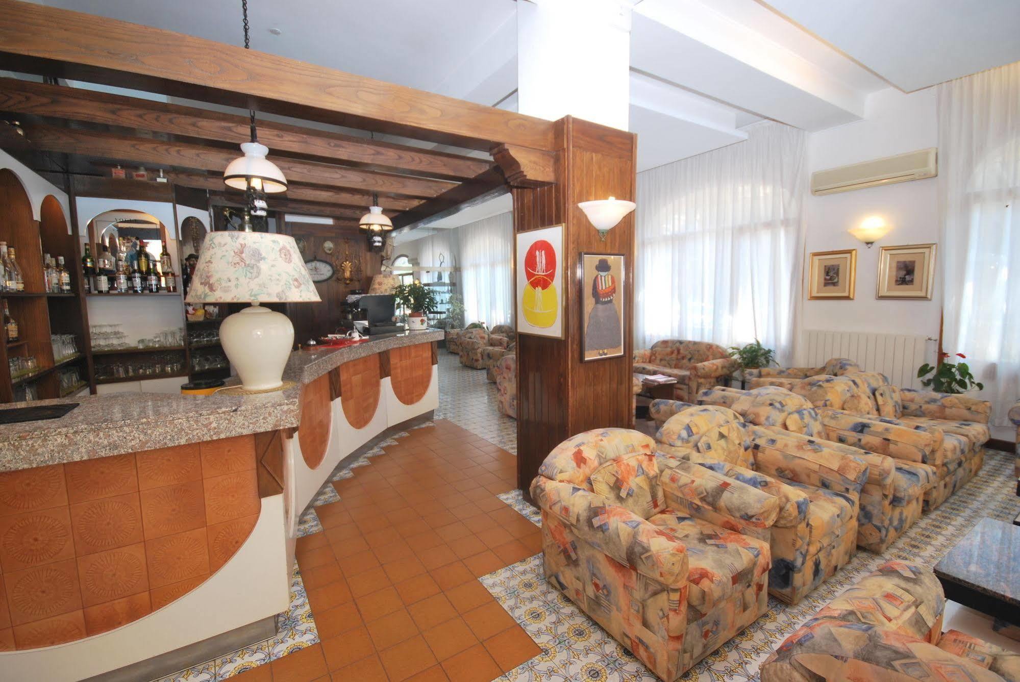 Hotel Paco Pietra Ligure Exterior foto